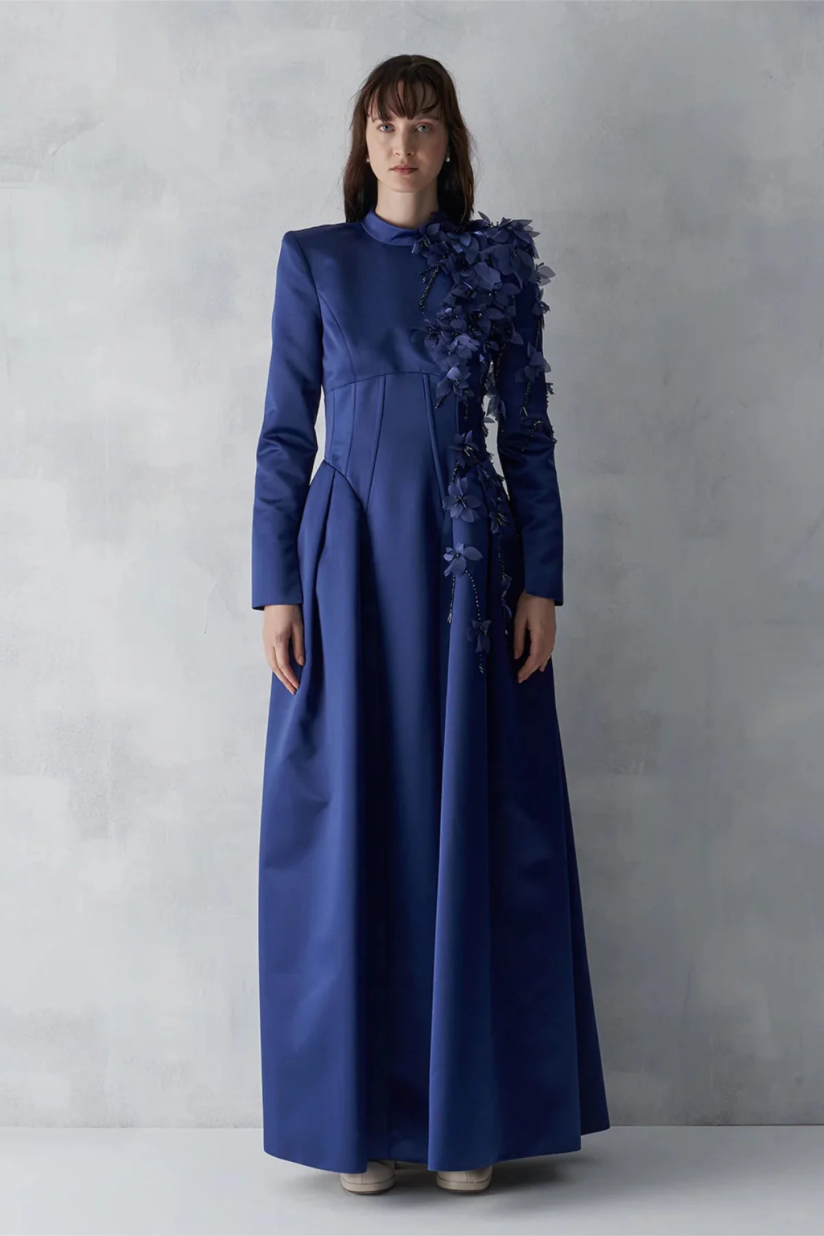 ÜÇ BOYUTLU ÇİÇEKLİ KORSAJLI UZUN ABİYE ELBİSE 2299