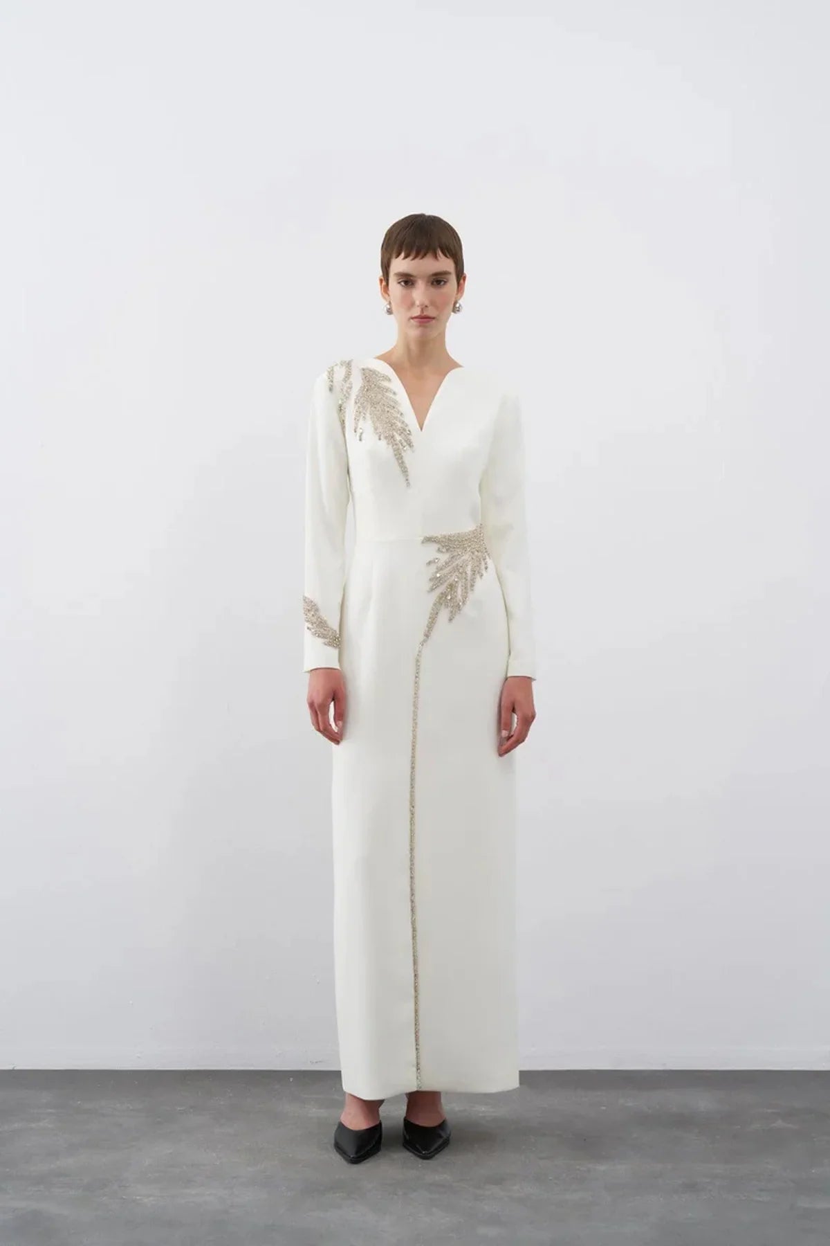 TAŞ İŞLEMELİ V YAKA ÖNDEN YIRTMAÇLI UZUN ABİYE ELBİSE2262