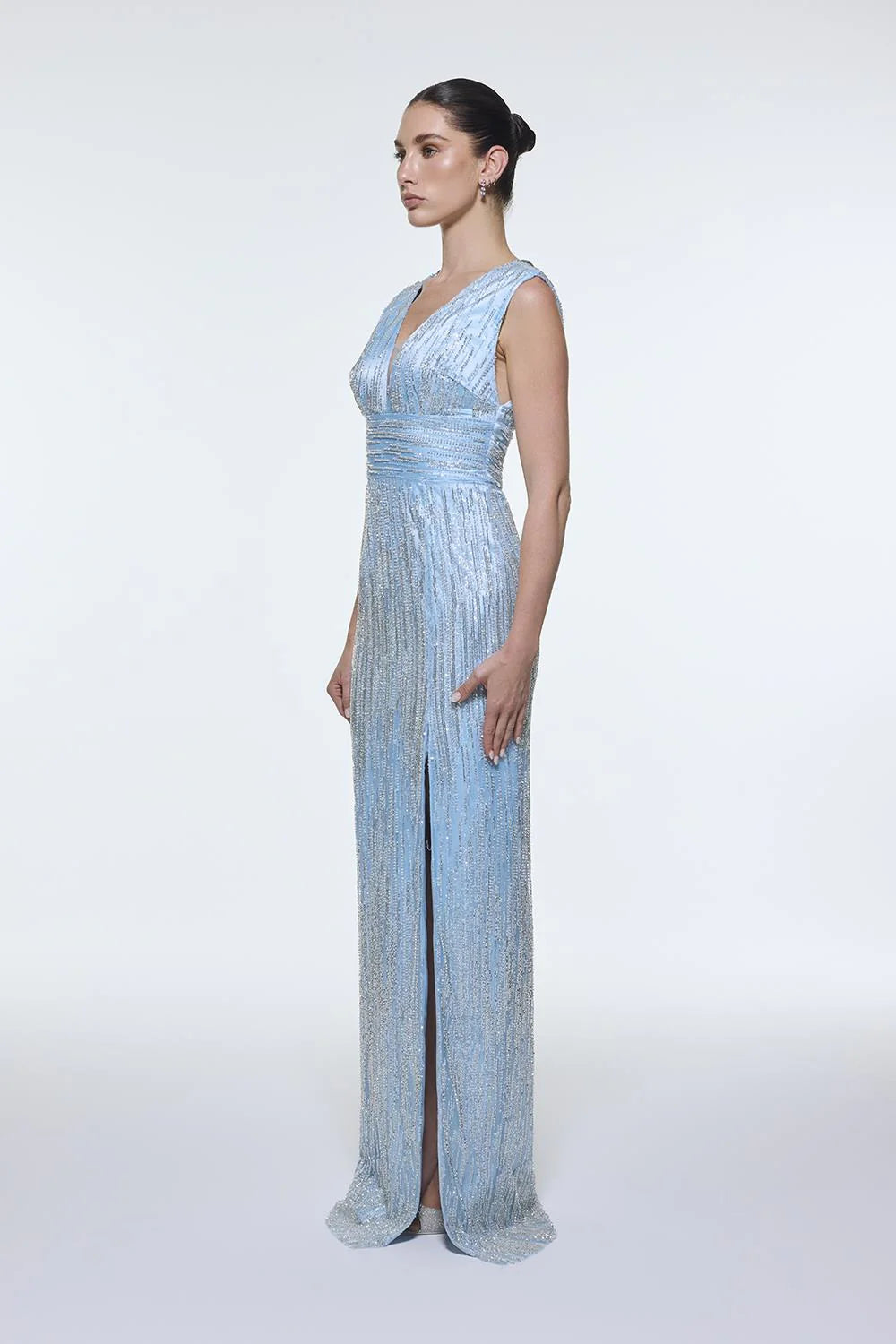 V YAKALI KOLSUZ TAŞ İŞLEMELİ ABİYE ELBİSE - 9349C