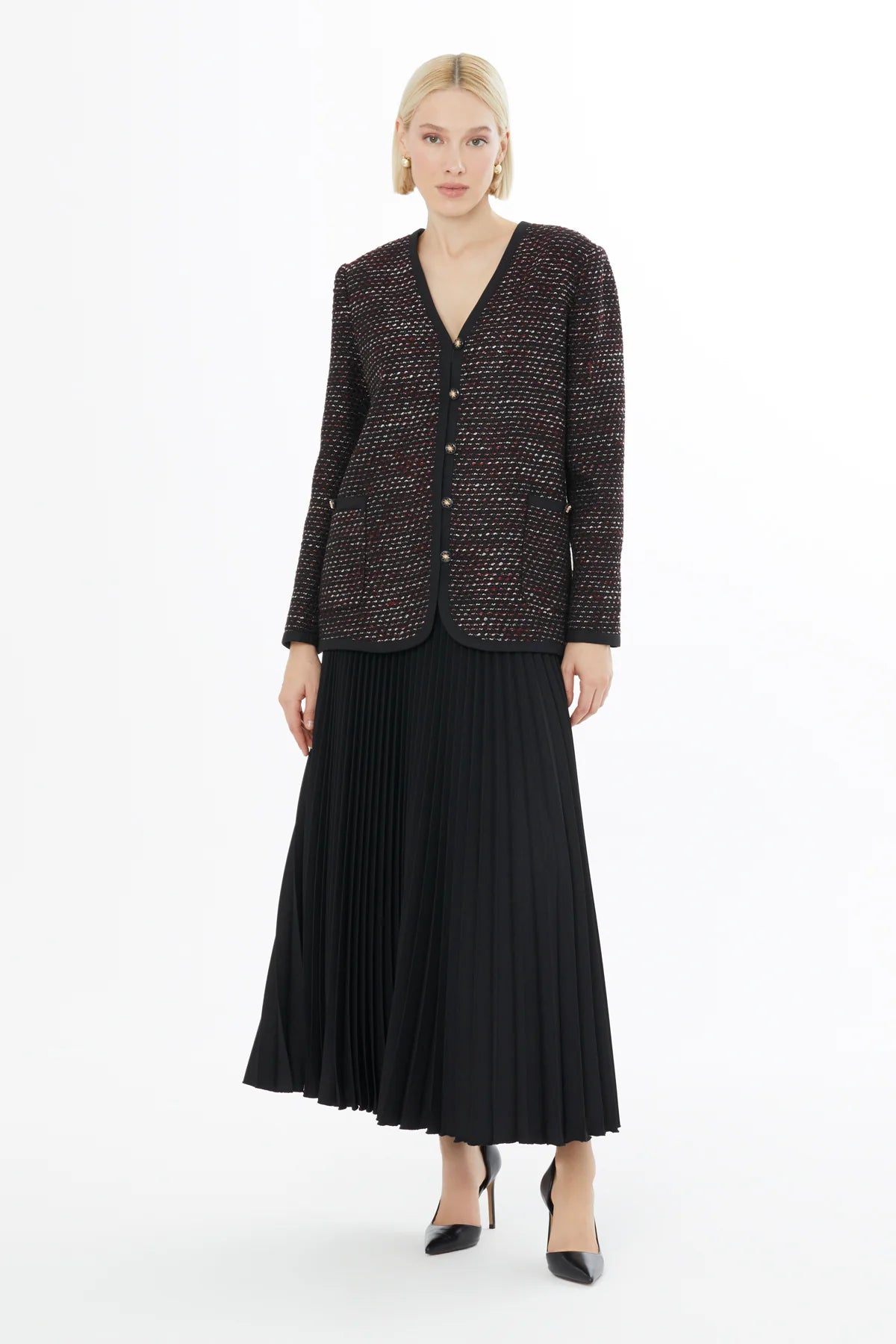 Düğme Kapamalı Ceket Ve Piliseli Etek Takım