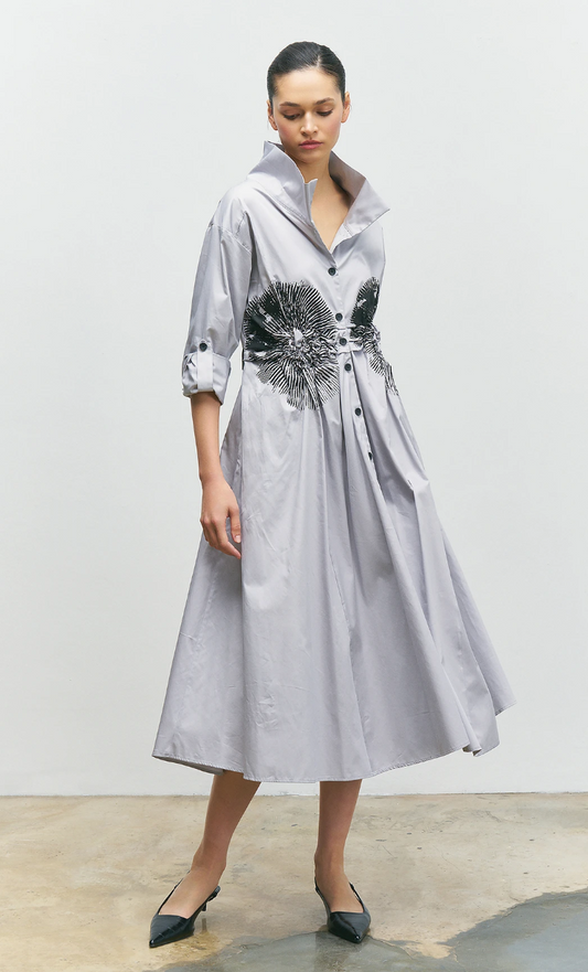 Önü Büzgülü Desenli Büyük Yaka Elbise - Gümüş Gri