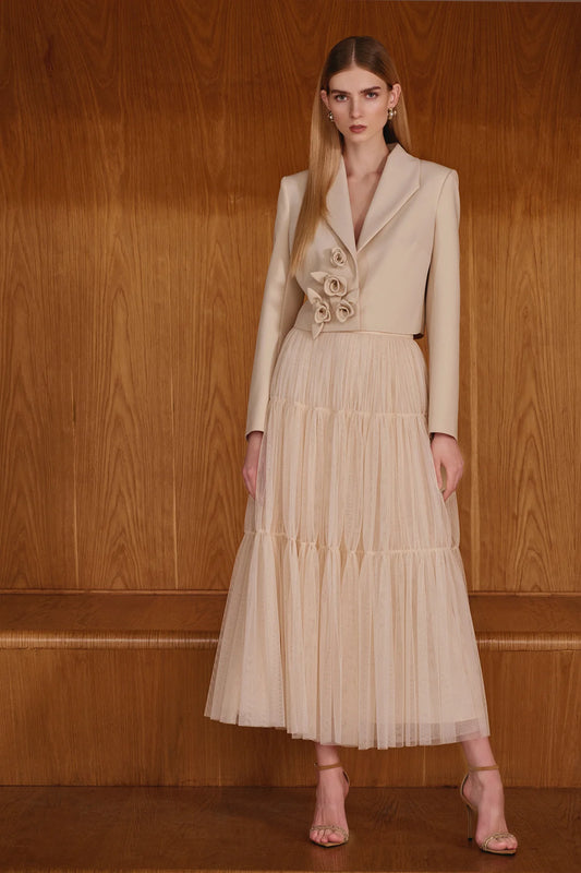 Gül detaylı kısa blazer ceket ve piliseli tül uzun etek takım 2037