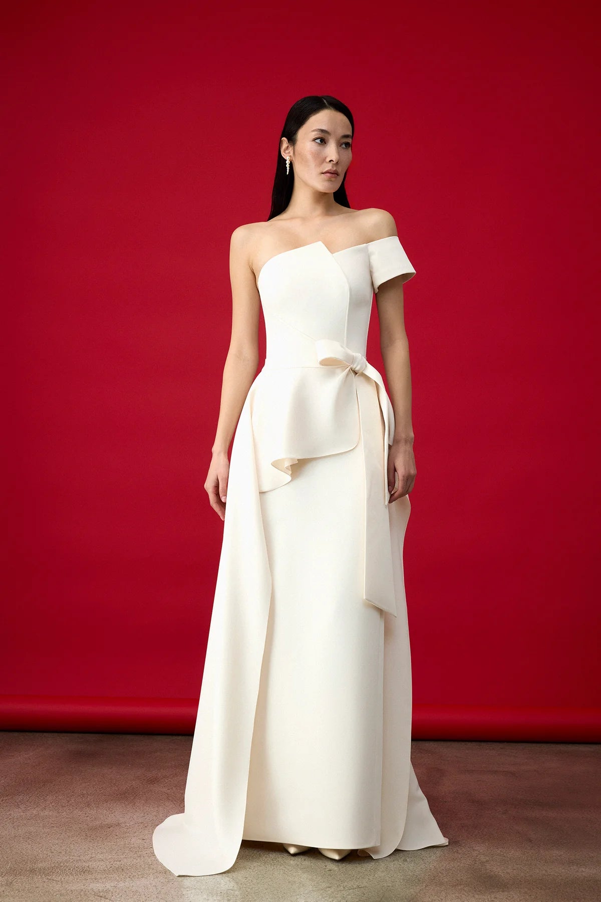 TEK OMUZ YIRTMAÇLI UZUN ABİYE ELBİSE 2046