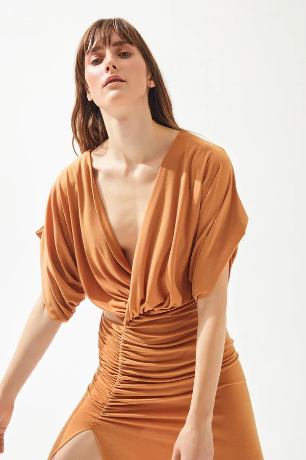 V YAKA PENCERE DETAYLI BÜZGÜLÜ ÖRME ELBİSE