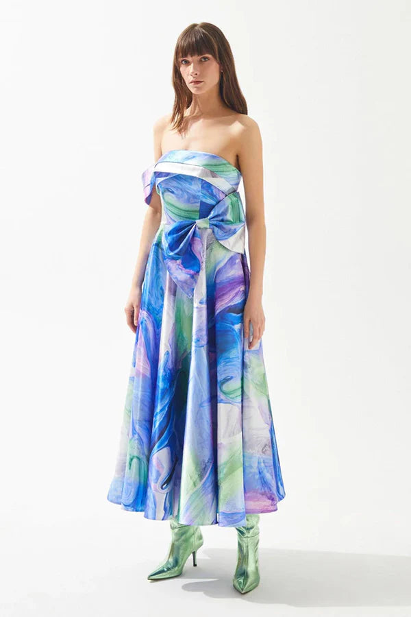 DESENLİ FİYONK DETAYLI TEK DÜŞÜK KOLLU UZUN ELBİSE